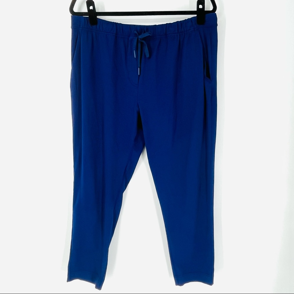 Lululemon 14 True Navy Blue Solid On The Fly Pant 27